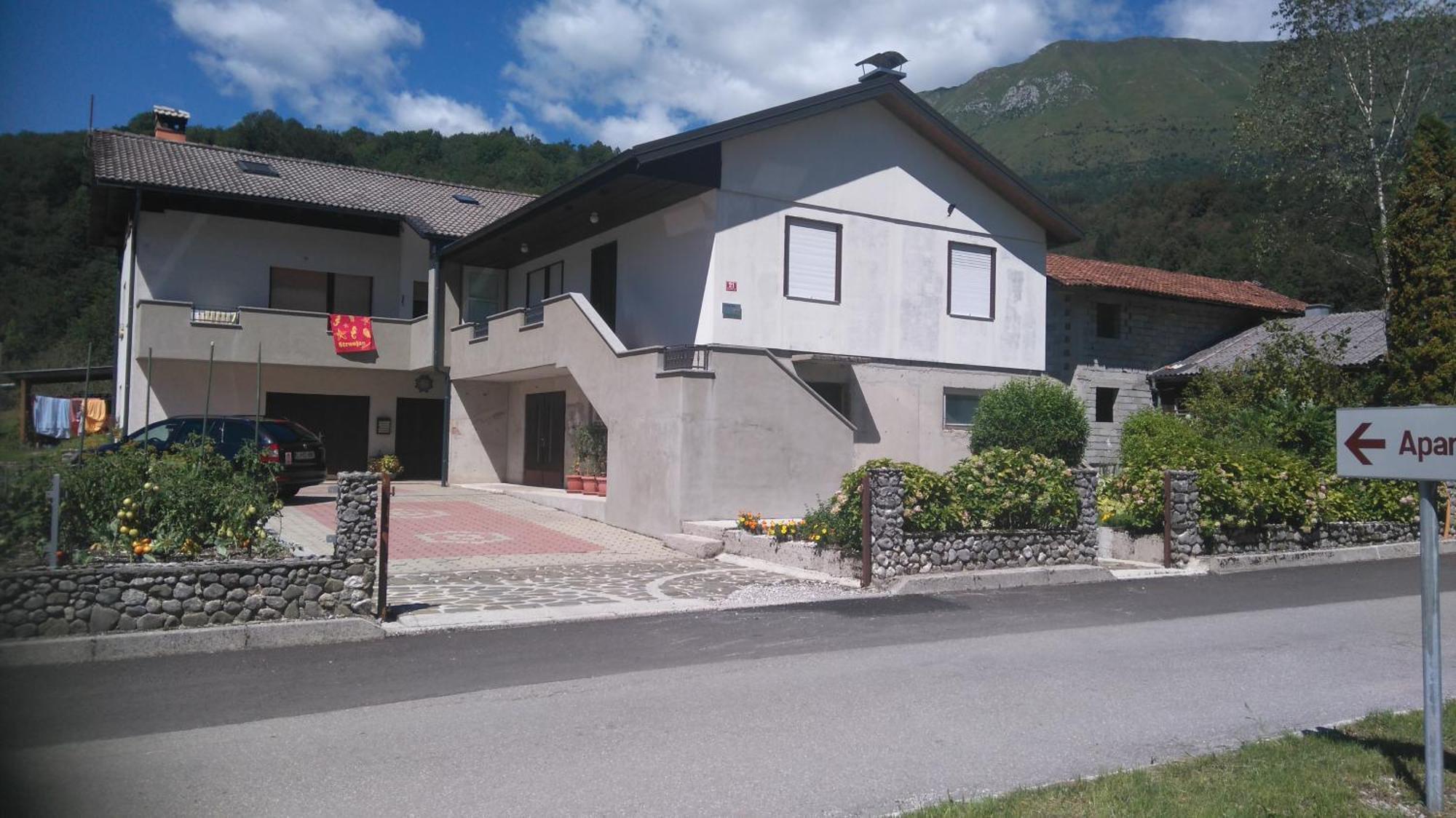 Breginj Apartment Losc - Podbela מראה חיצוני תמונה
